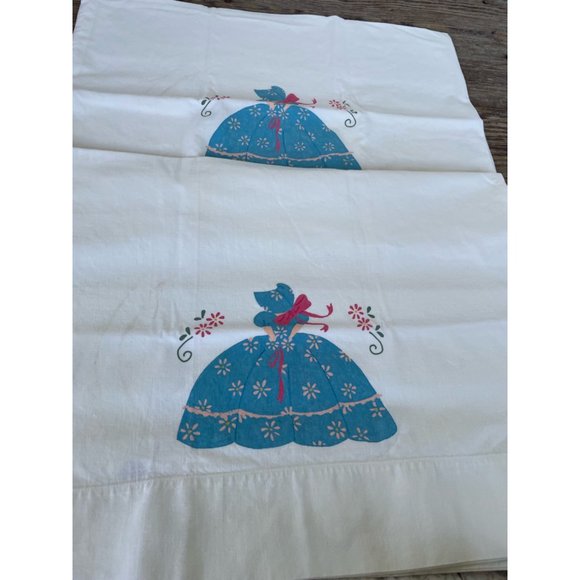 Vintage PIllowcase set Hand Painted blue Sun Bonnet Sue - Picture 12 of 12